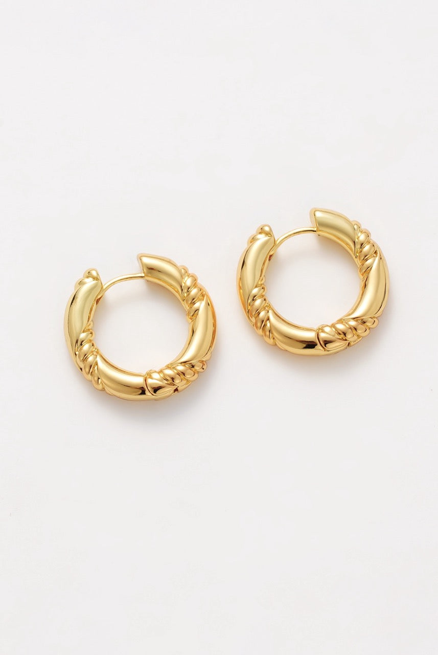 Gold Alannah Hoop — Zafino Australia (3 of 6)
