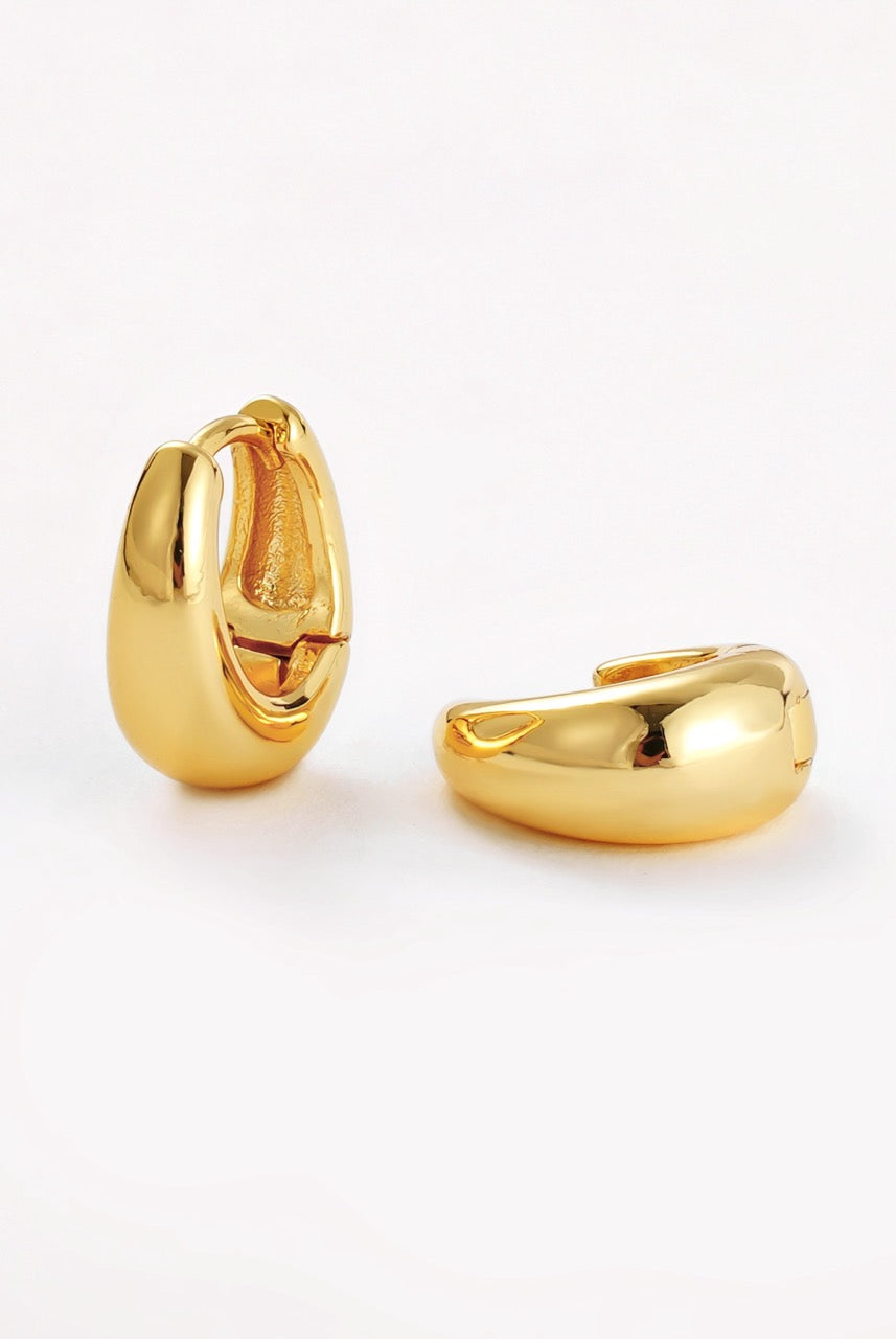 Gold Steph Hoop Medium — Zafino Australia (1 of 6)