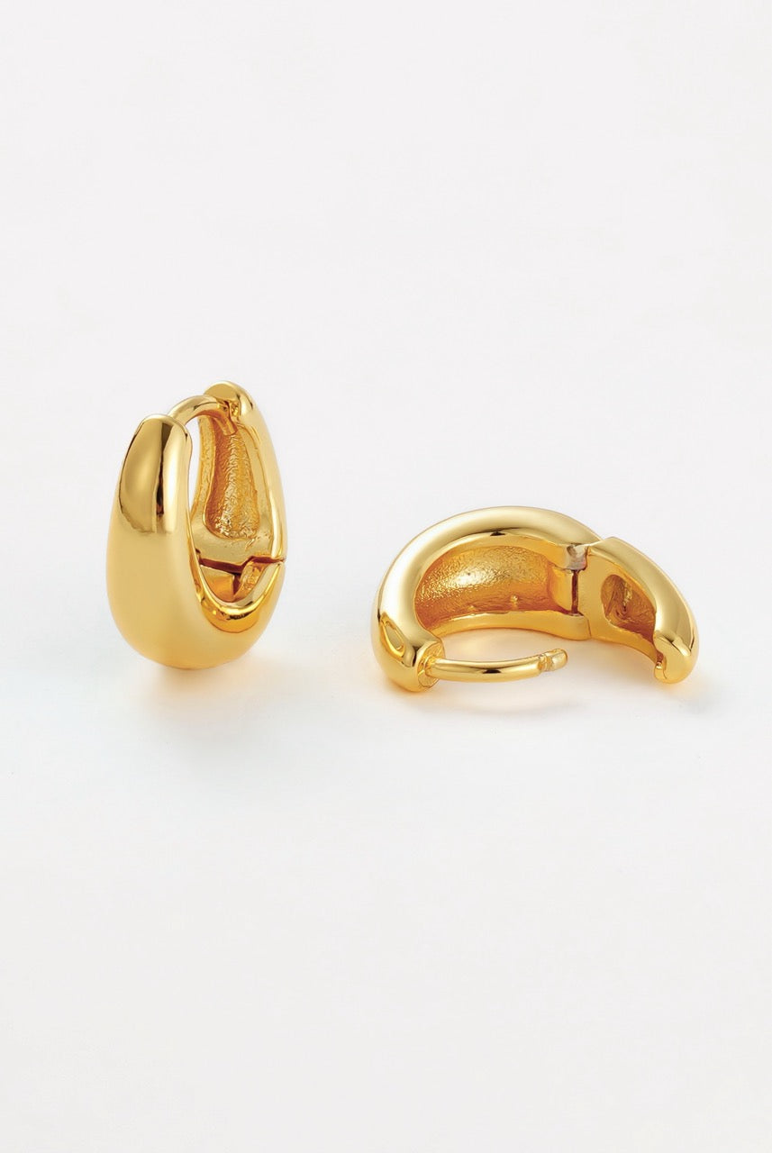 Gold Steph Hoop Medium — Zafino Australia (4 of 6)