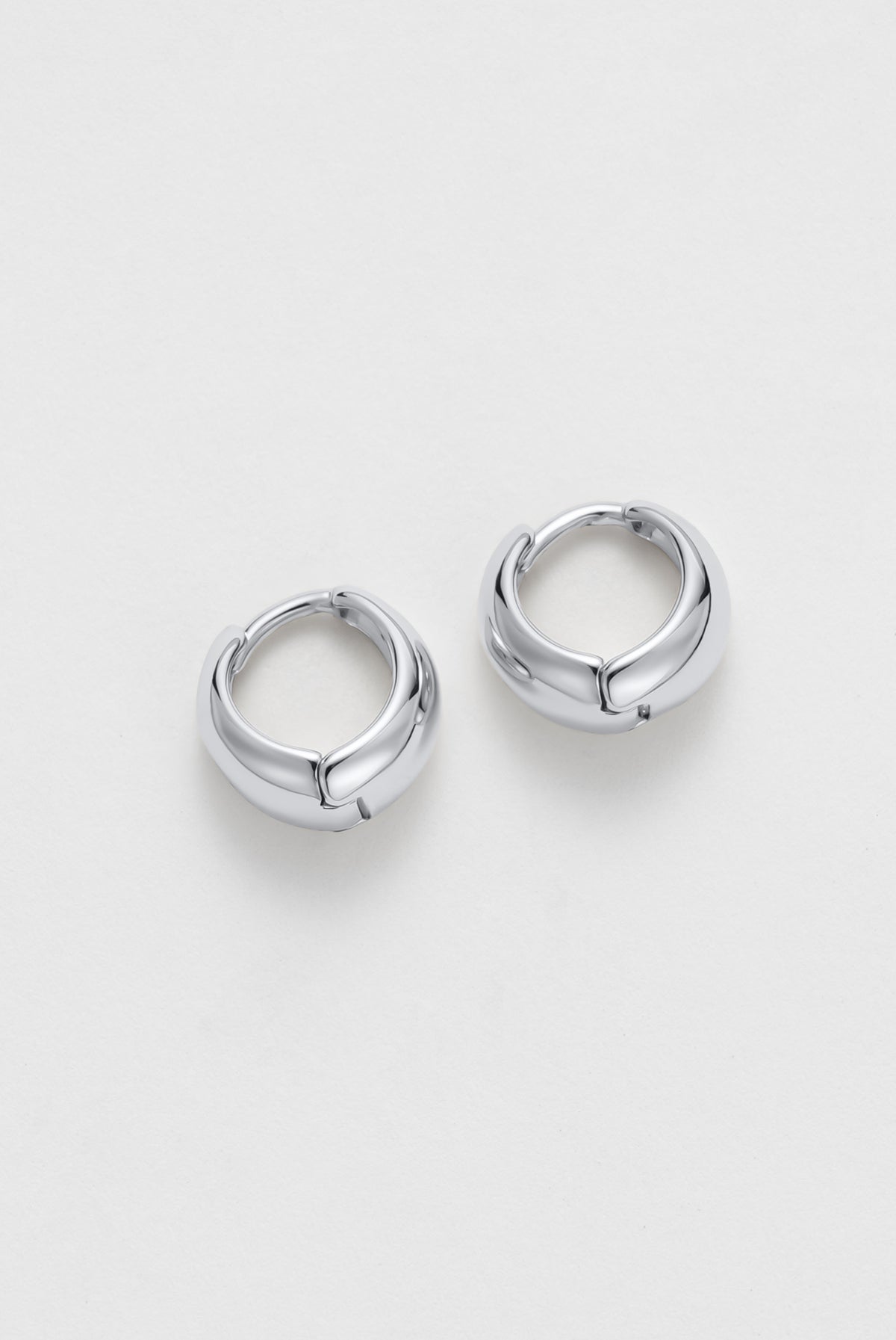 Silver Steph Hoop Small — Zafino Australia (4 of 6)