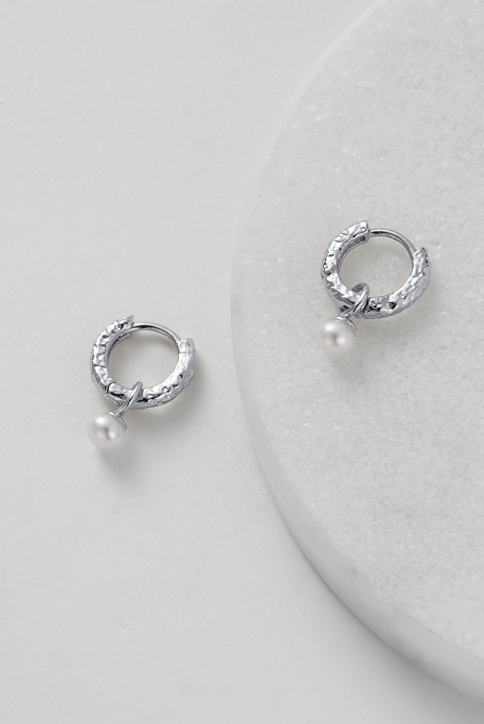 Silver Emery Earring - Pearl / Silver — Zafino Australia (4 of 5)