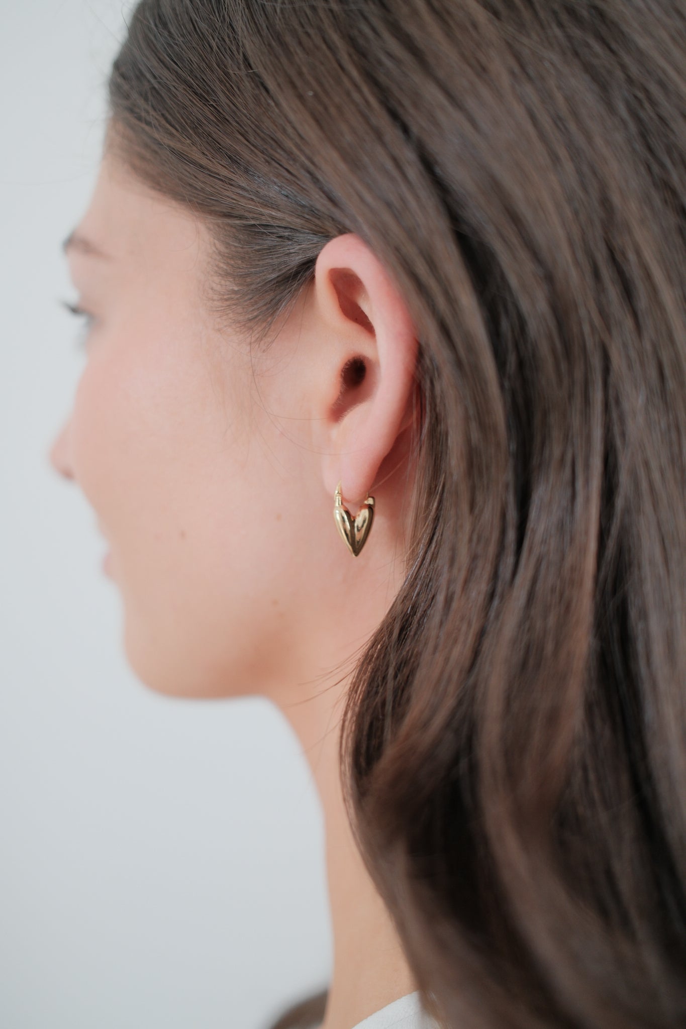 Gold Jess Heart Hoop — Zafino Australia (2 of 5)