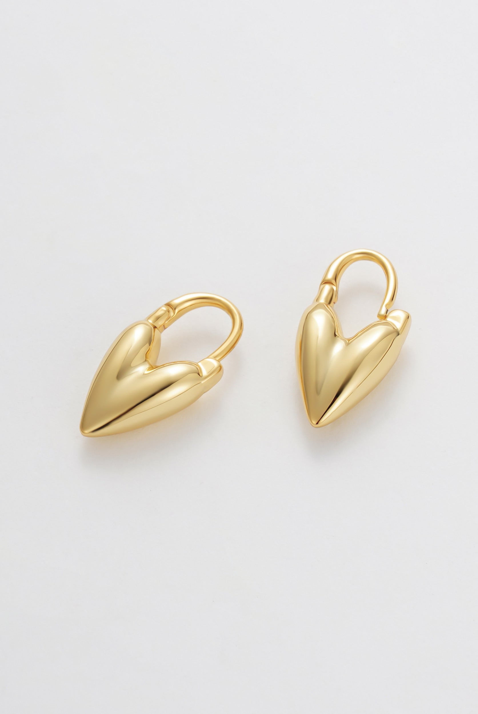 Gold Jess Heart Hoop — Zafino Australia (5 of 5)