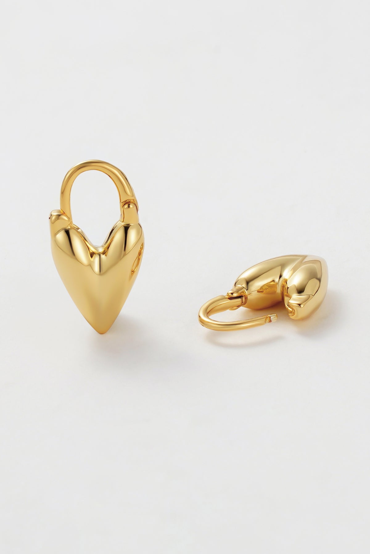 Gold Jess Heart Hoop — Zafino Australia (3 of 5)