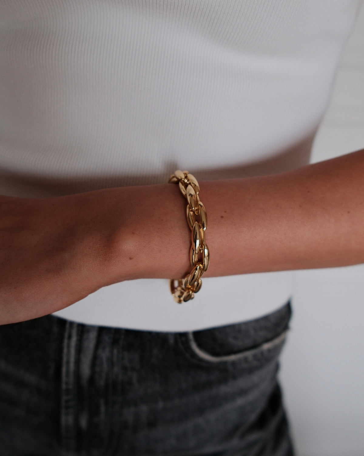 Gold Sara Bracelet — Zafino Australia (2 of 6)