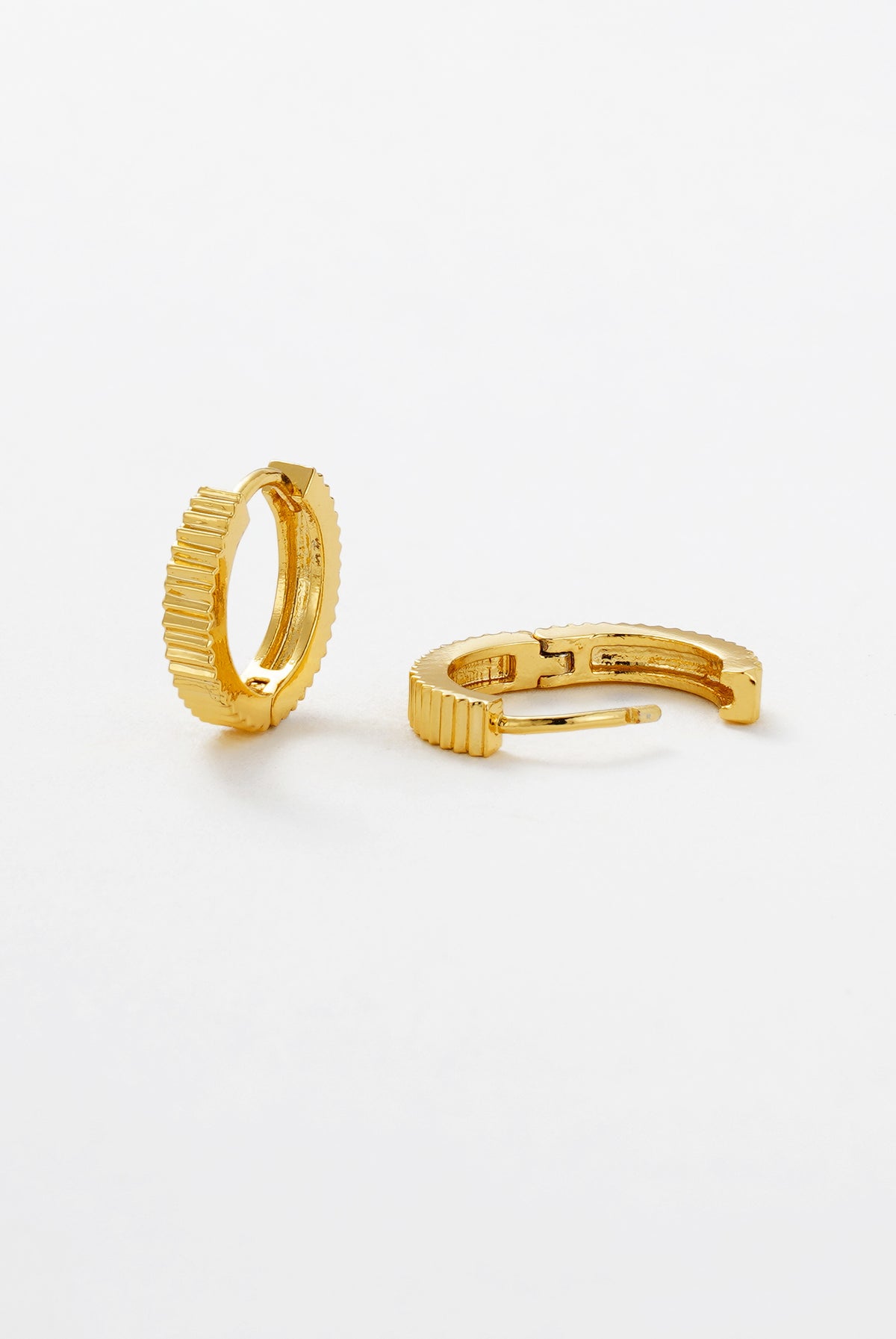 Gold Willow Huggie — Zafino Australia (4 of 4)