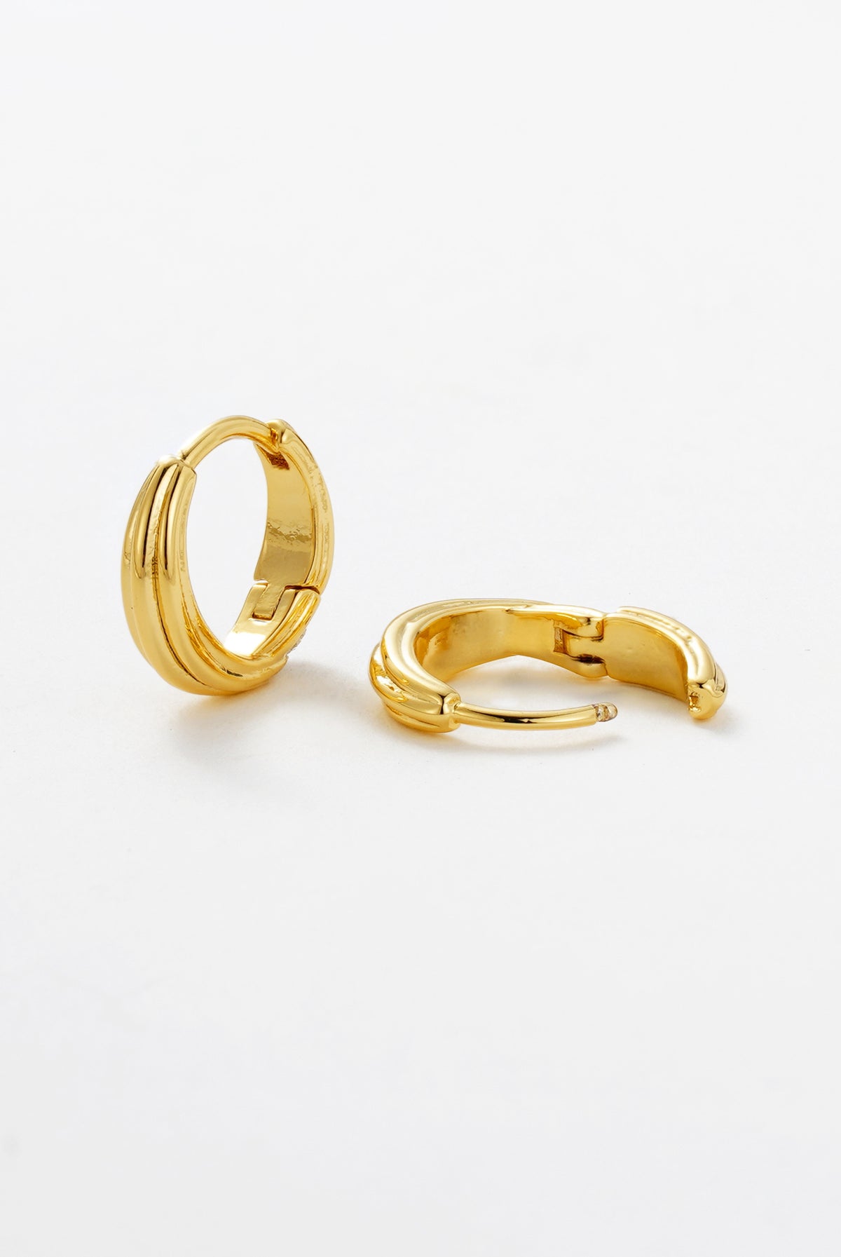 Gold Paris Huggie — Zafino Australia (4 of 4)