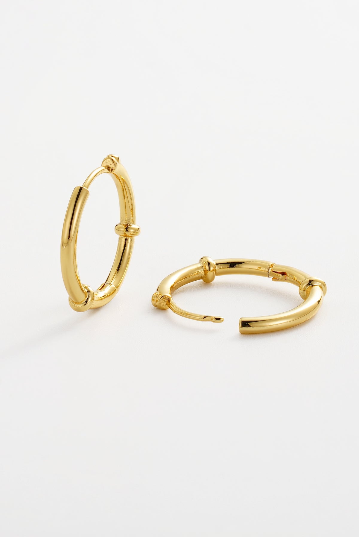 Gold Tessa Hoop — Zafino Australia (5 of 5)