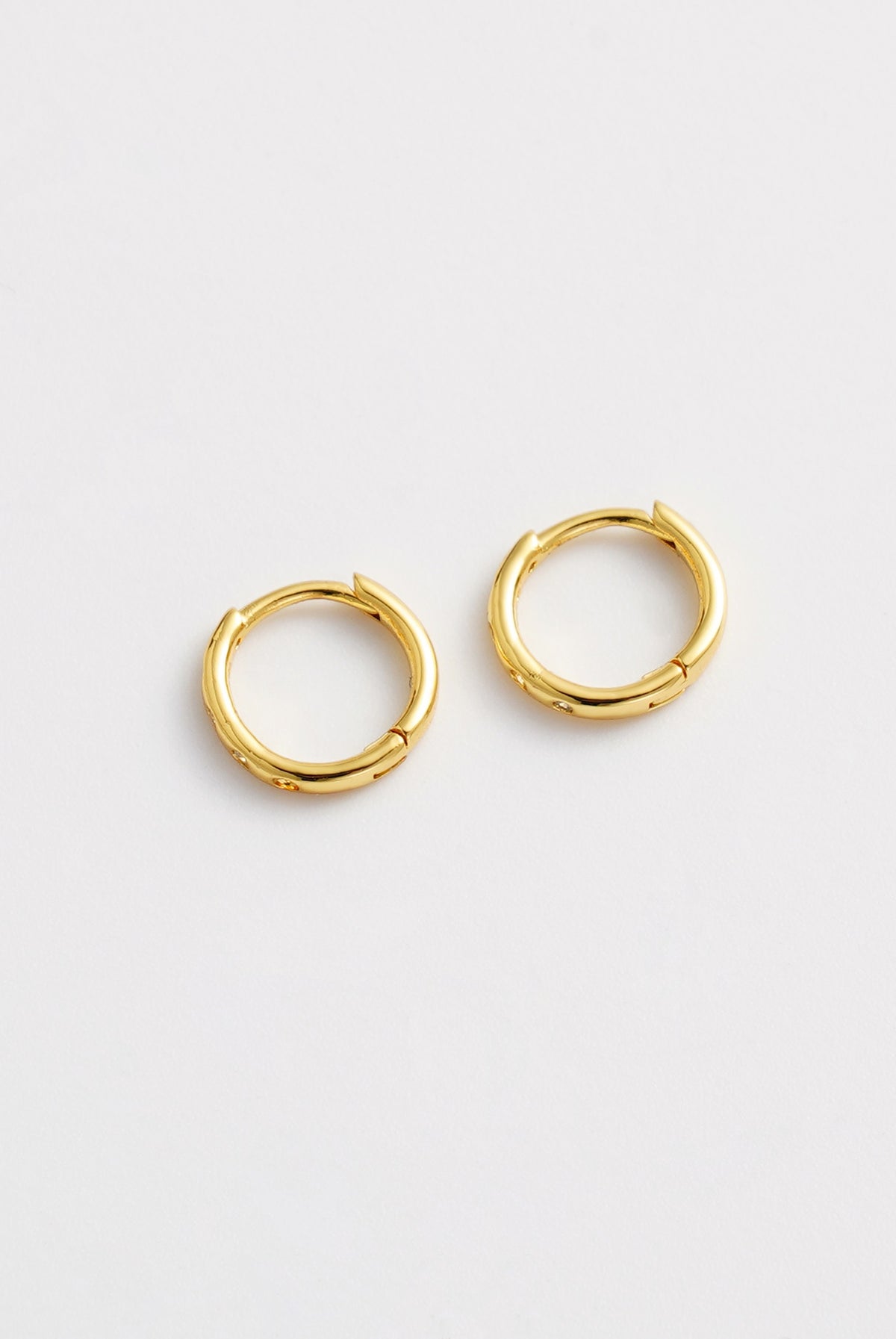 Gold Talia Huggie — Zafino Australia (3 of 4)