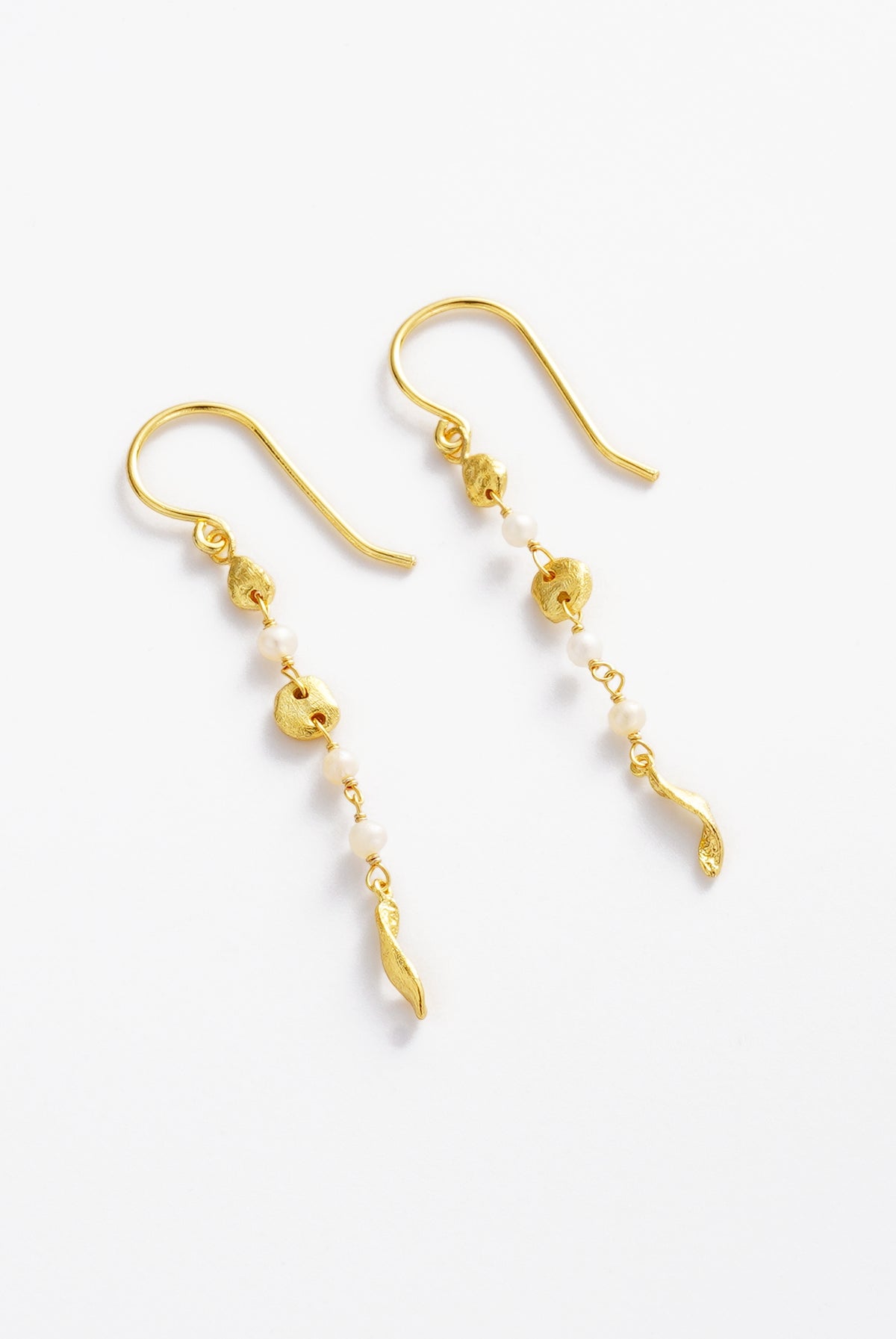 Charlotte Thread Earring - Pearl