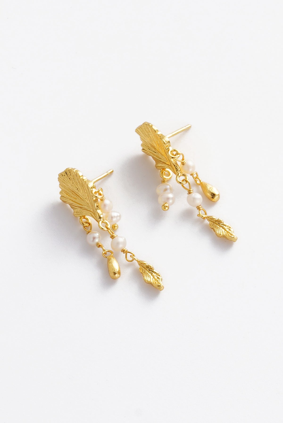 Charlotte Drop Earring - Pearl