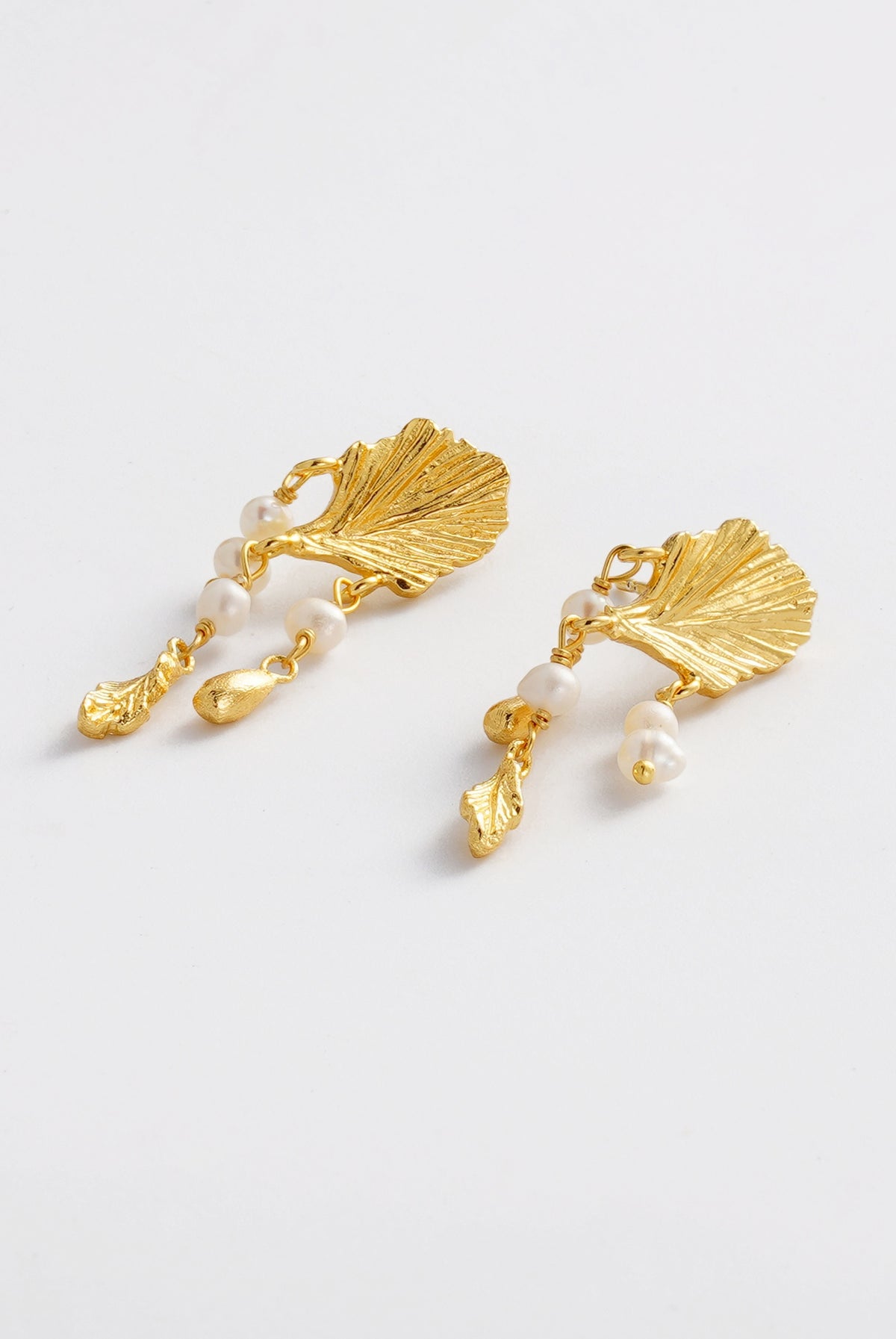Charlotte Drop Earring - Pearl