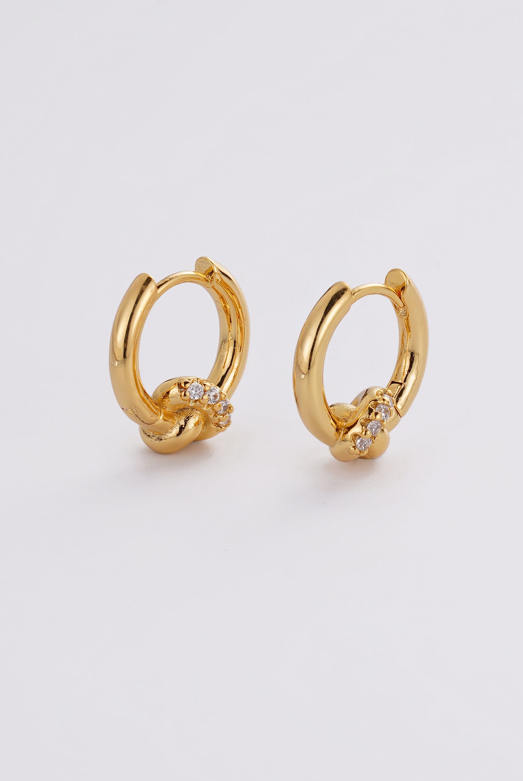 Gold Elle Hoop — Zafino Australia (1 of 3)