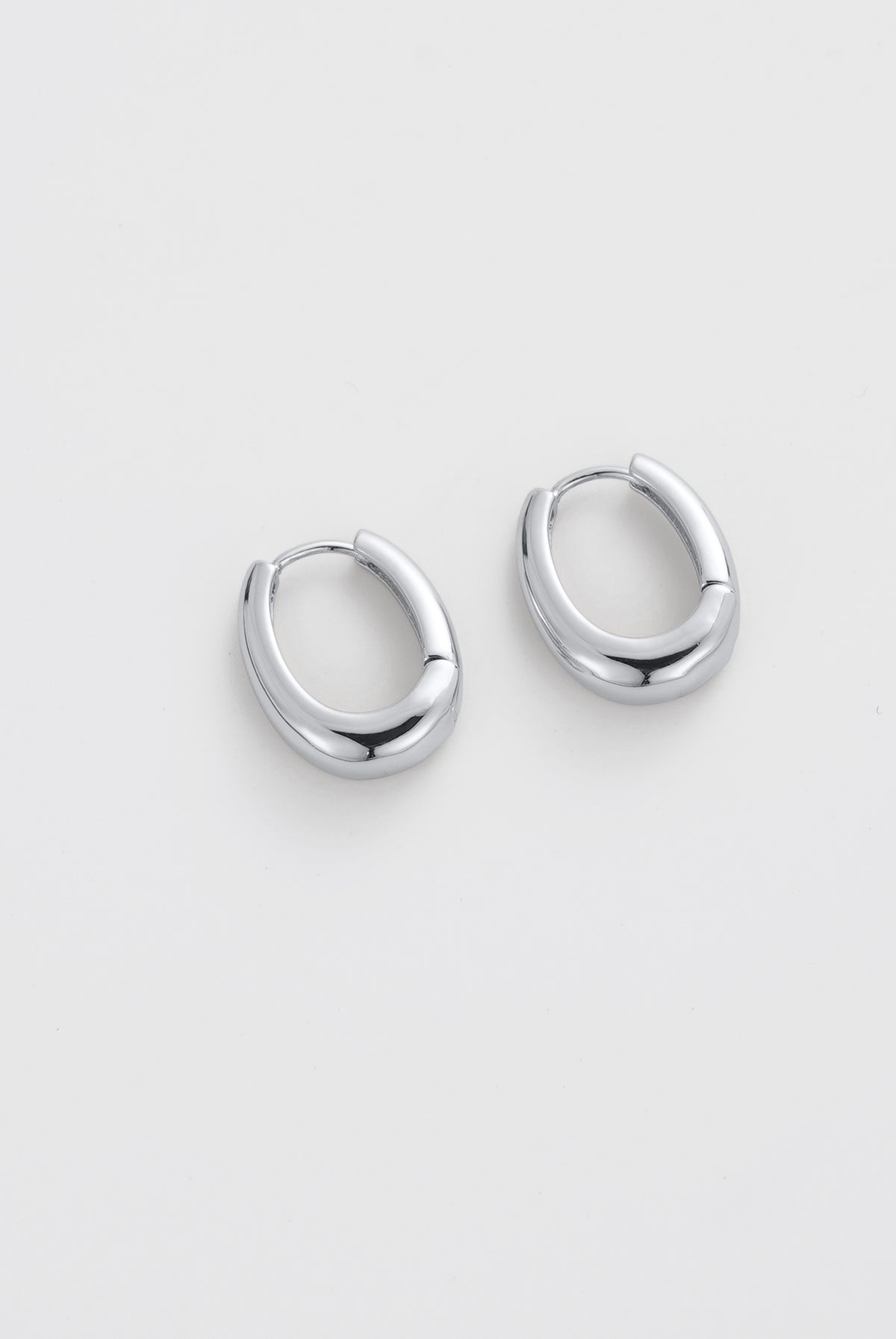 Silver Pia Hoop Medium — Zafino Australia (3 of 3)