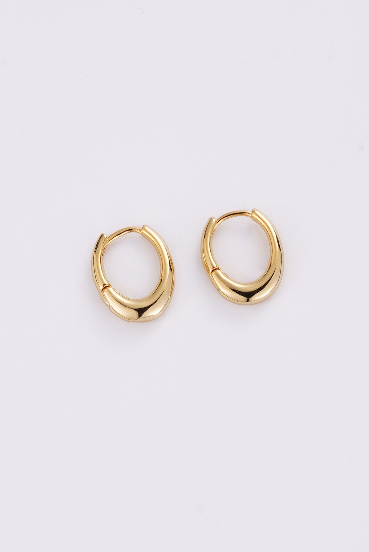 Gold Pia Hoop Small — Zafino Australia (3 of 3)