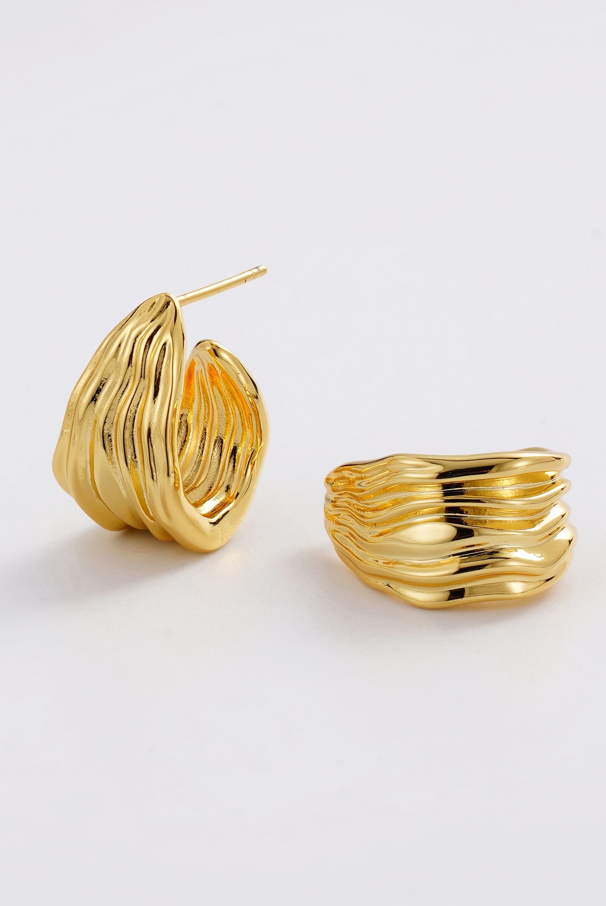 Gold Lexi Hoop Large — Zafino Australia (3 of 4)