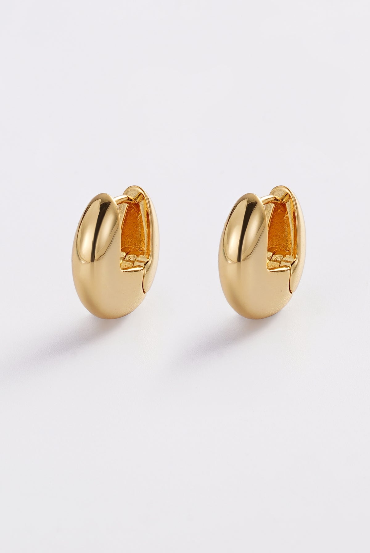 Gold Carrie Hoop — Zafino Australia (1 of 4)