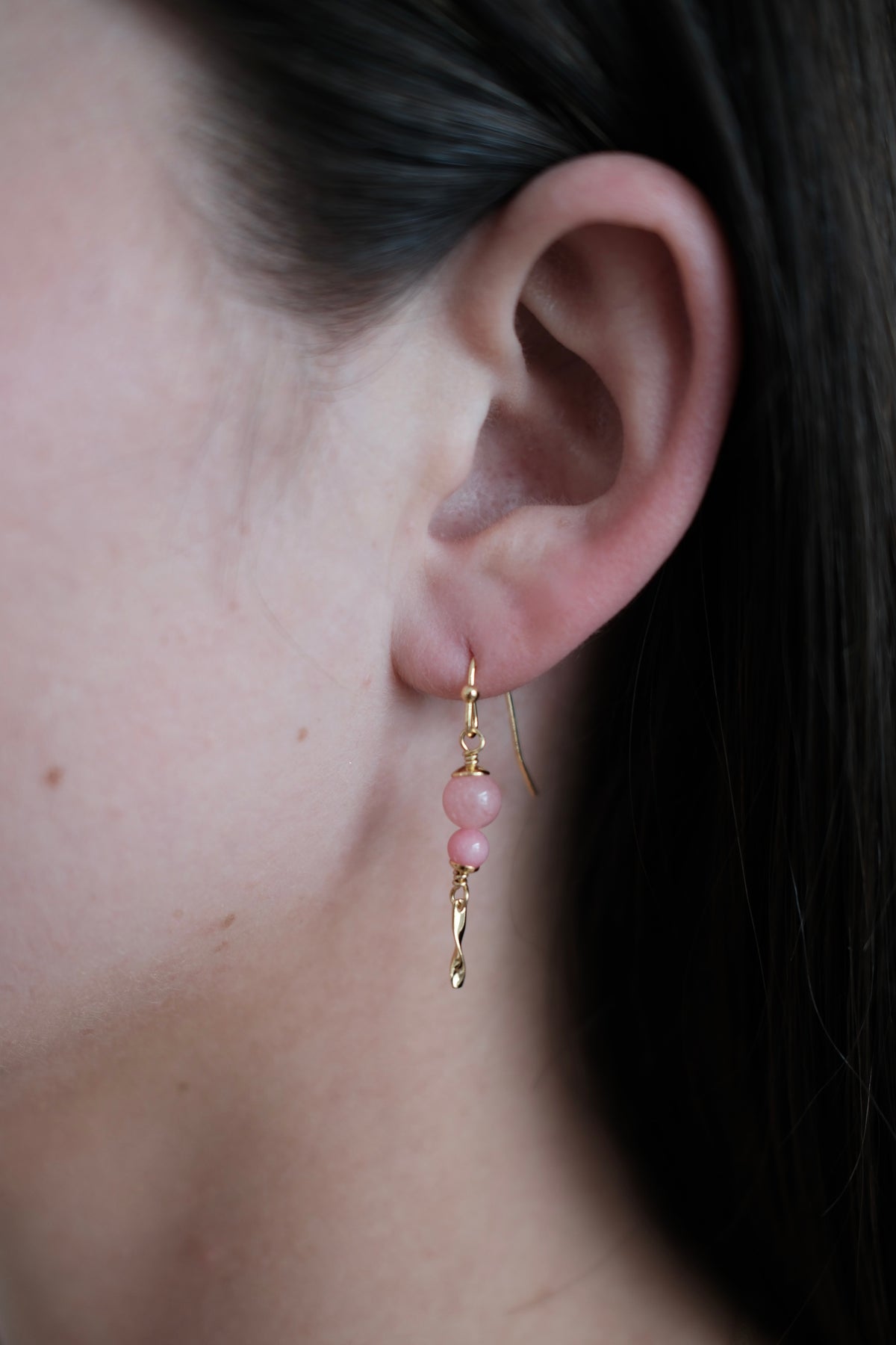 Aria Hook Earring - Pink